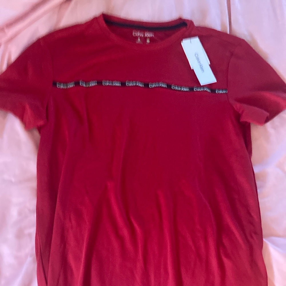 Calvin Klein Men's Red T-Shirt